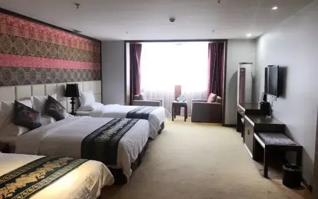 Kaili Qianshe·Guangwan Hotel (Wanda Plaza)