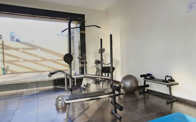 OYO Flagship 16476 Elements mall