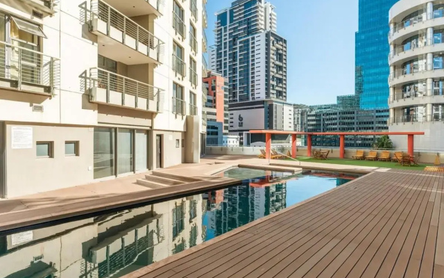 Studio close to CTICC w Fast WIFI & Secure Parking