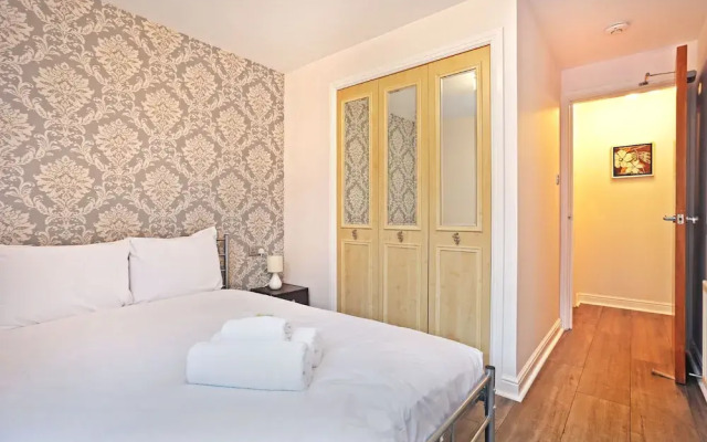 JOIVY Apartment Near The Royal Mile With Parking