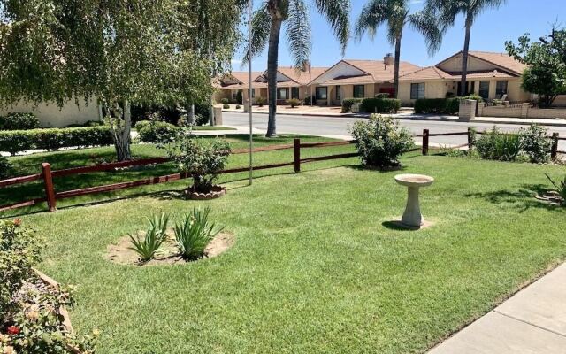 Private bedroom in Peach Blossom Country House