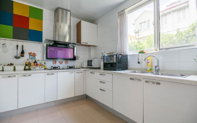 Cambridge Villa with 5 BRs