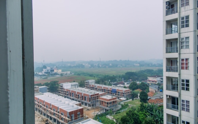 Warm And Cozy Studio Room At Saveria Bsd Apartment