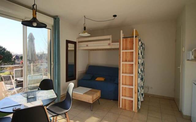 Cosy Apartment in Prayssac with Swimming Pool