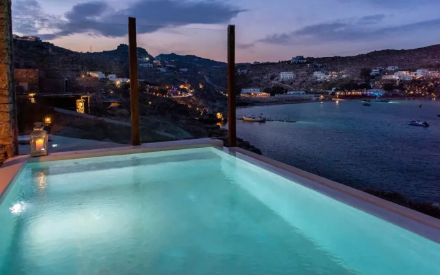 Etesians Suites & Villas