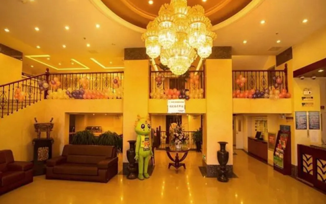GreenTree Inn Liaoning Jinzhou Railway Station Express Hotel – Lobby – Jinzhou