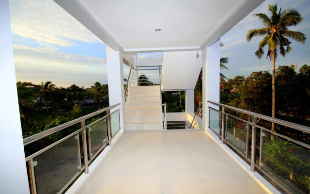 Bohol South Beach Hotel