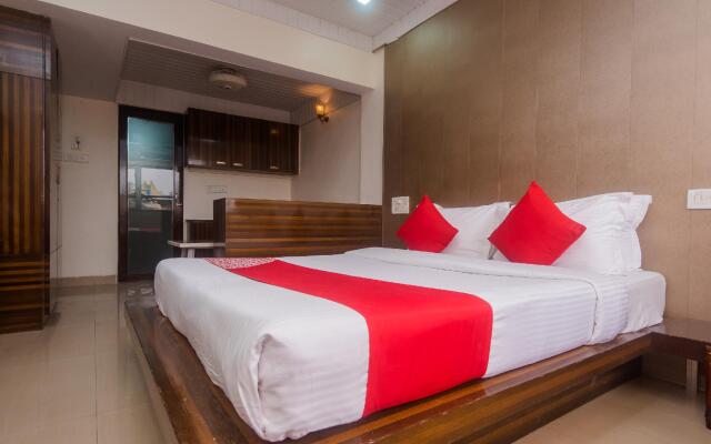 OYO Flagship 425 Hotel Wanton House