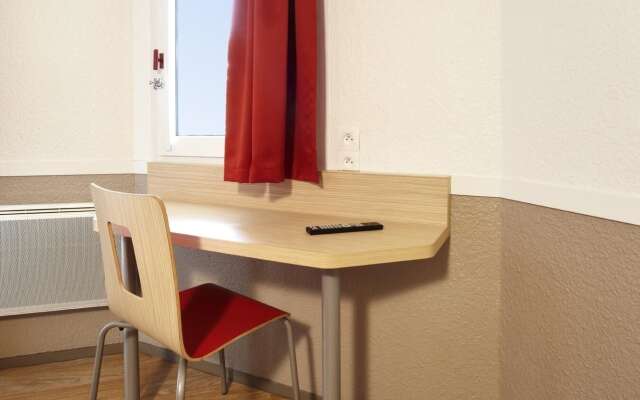 Premiere Classe Avignon Courtine