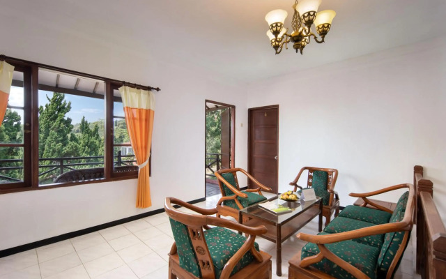 Royal Hotel and Villa Trawas