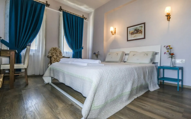 Karaburun Konak Hotel