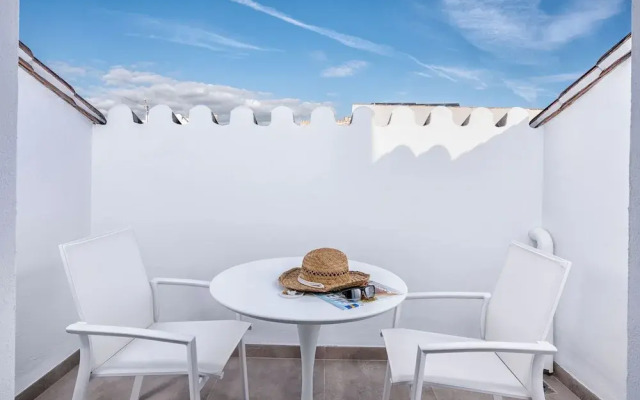 Solaga - Merced Suites