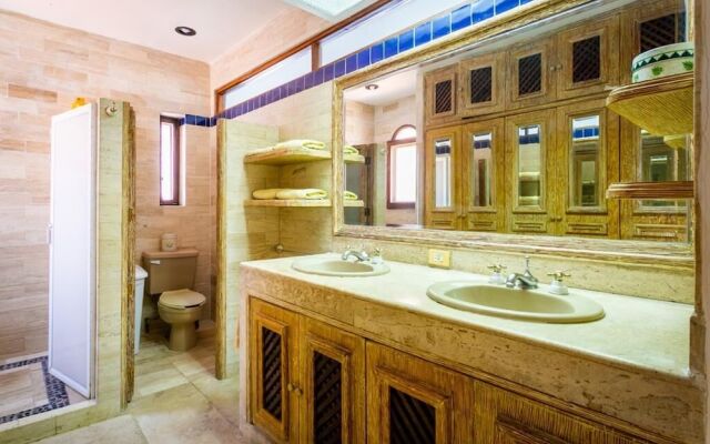 Joya de Pichilingue - Villa con piscina