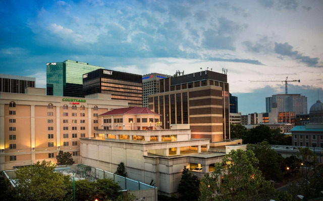 Courtyard by Marriott Norfolk Downtown