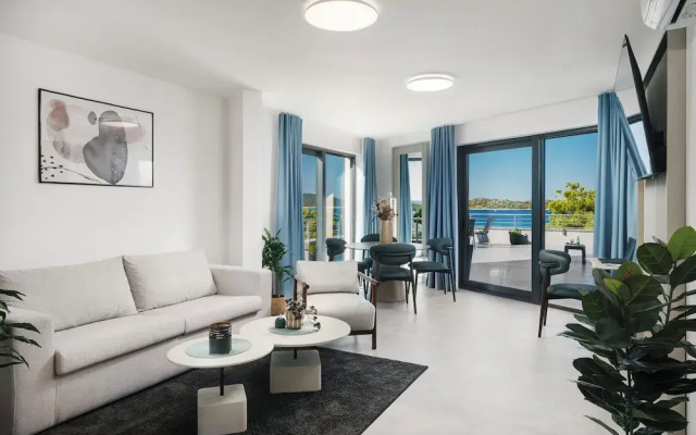 Seesea Hotel