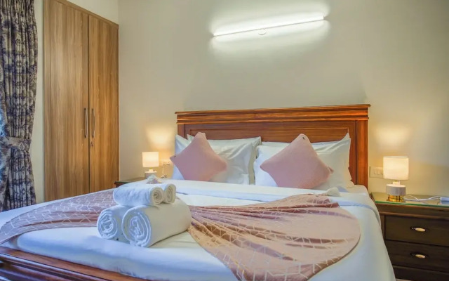 Alaya Stays Veera Marina 3 BHK Apartment