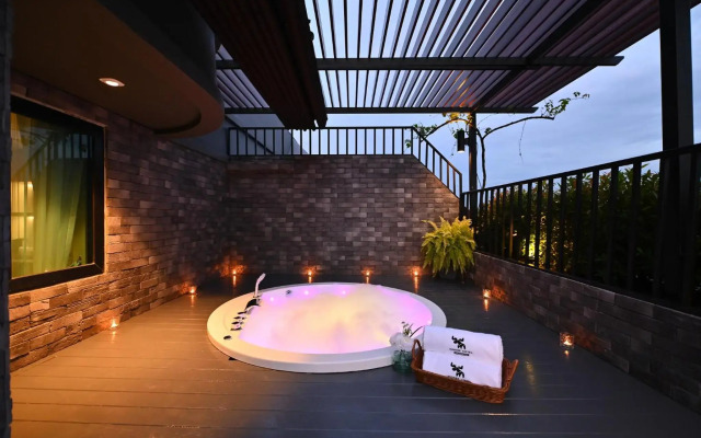 Moose Hotel Nimman