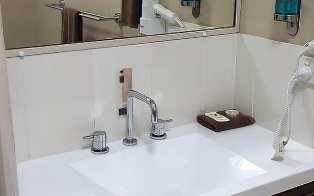 Cascade Motel In Townsville – Bathroom – Cluden