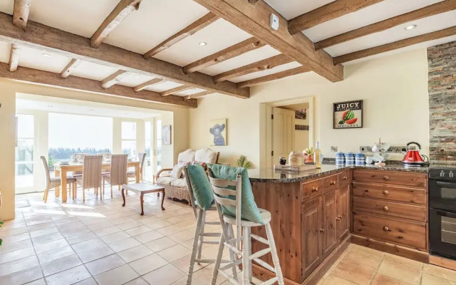 Tregoninny Vineyard and Woodland Farmhouse