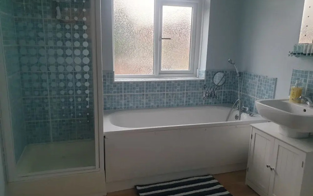 Remarkable 3-bed House in Ipswich