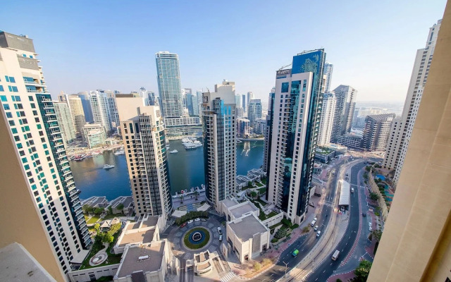 Panoramic Spacious City View 2BR Escape