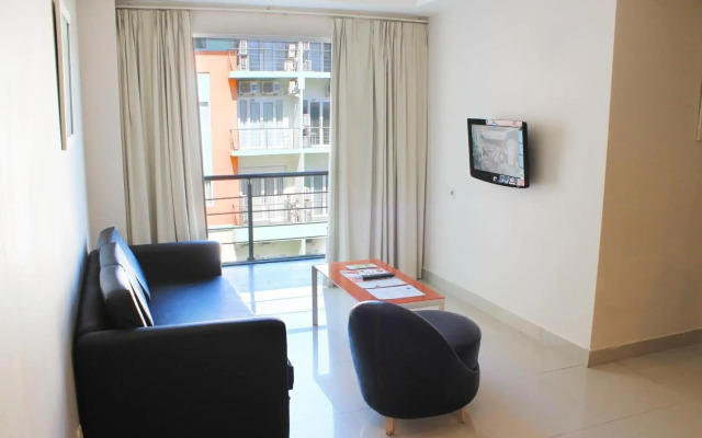 HARRIS Hotel & Residence Riverview Kuta Bali
