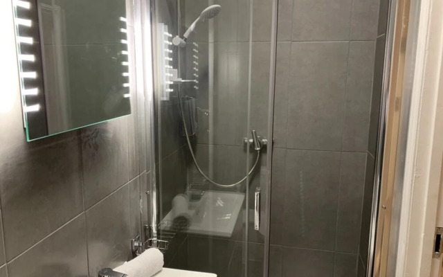 Ryam suites