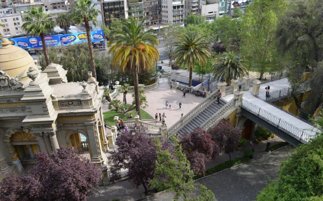 Welèn Hill Downtown Santiago