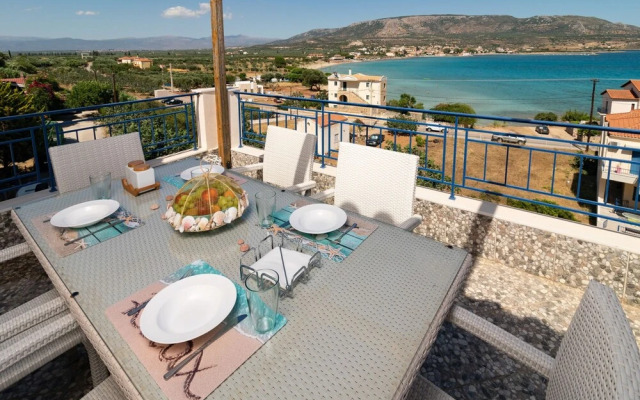 SeaView Flat Near the Beach