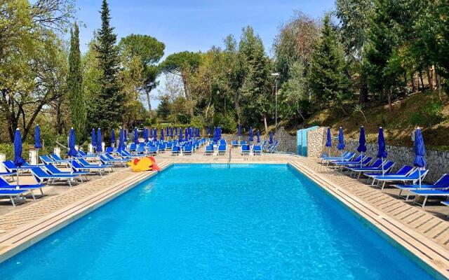 Hostel & Glamping Santa Fortunata