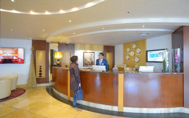 The Penthouse Suites Hotel