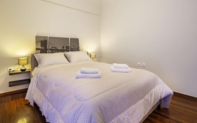 Kleio - Spacious Apartment in Glyfada