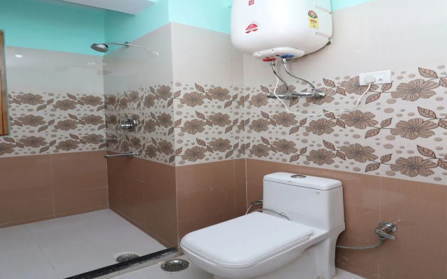 OYO 13743 Home Modern 2BHK Near Mall Road