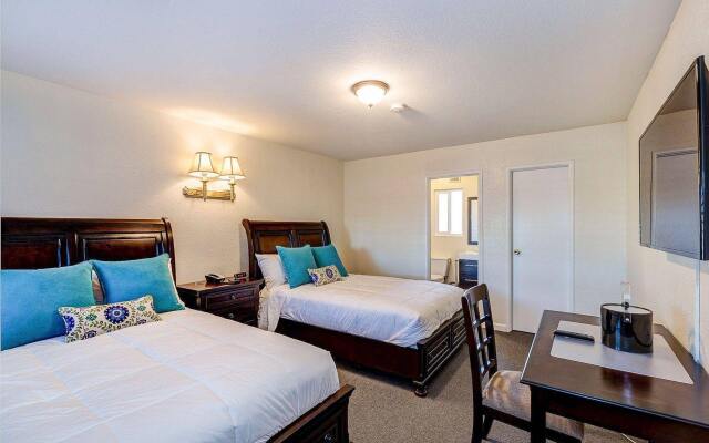 Magnolia Tree Hotel - Near Anaheim Convention Center