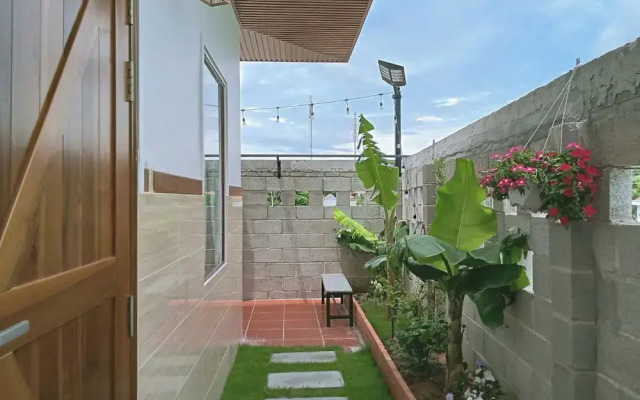 Sea-breeze homestay