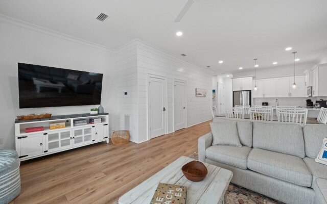 Totally Beachin' at Pelican Place