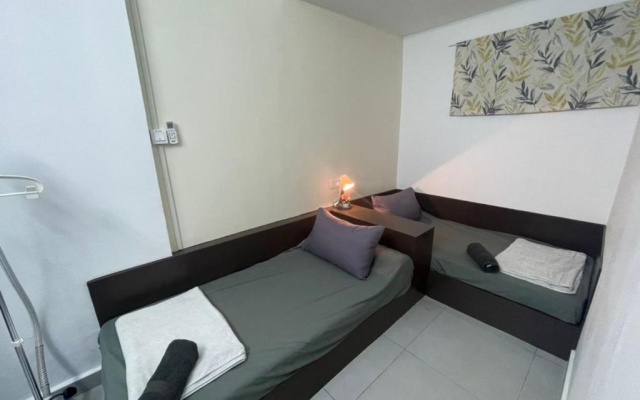 Family 15 Pax Corner Lot House / Free WiFi – Guest Rooms – Subang Jaya