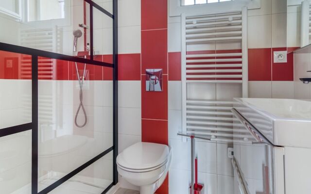 Secluded Holiday Home in Aups With Garden