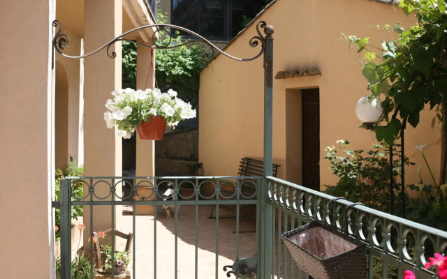 Appartamento A Casa di Gesuè