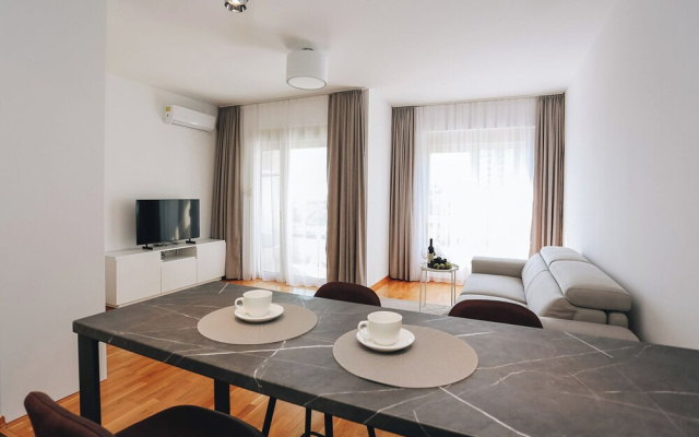 Ststus M apartments 102