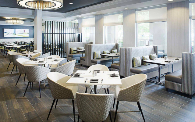 Dallas Marriott Suites Medical/Market Center