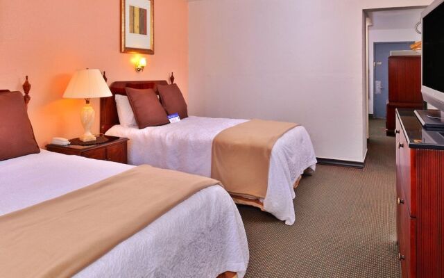 Castle Inn & Suites By OYO Chickasha