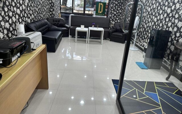 Apartments Omni Tower Direct Rooms Sukhumvit Soi 4