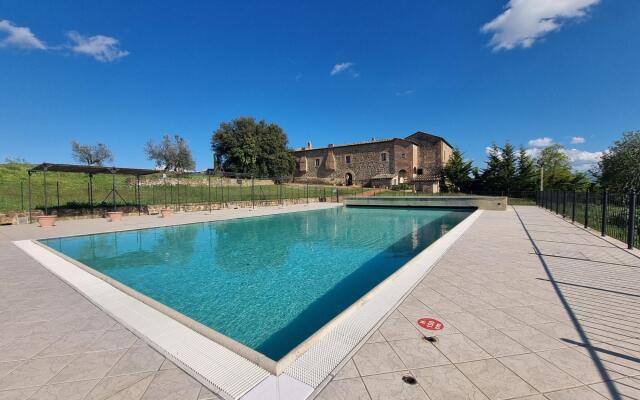 Tasteful Countryside Stay