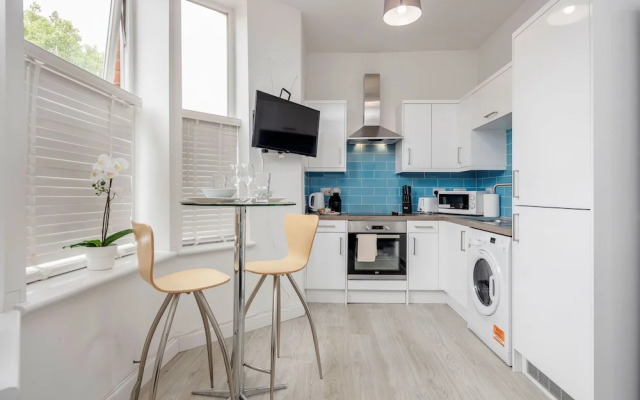 1 Bedroom Apartment With Wifi and Parking