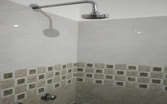 Oyo 24940 Mahadev Inn