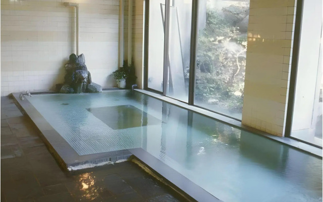 Komagane Onsen Hotel