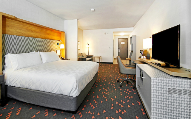 Holiday Inn Hotel & Suites Calgary Airport North by IHG