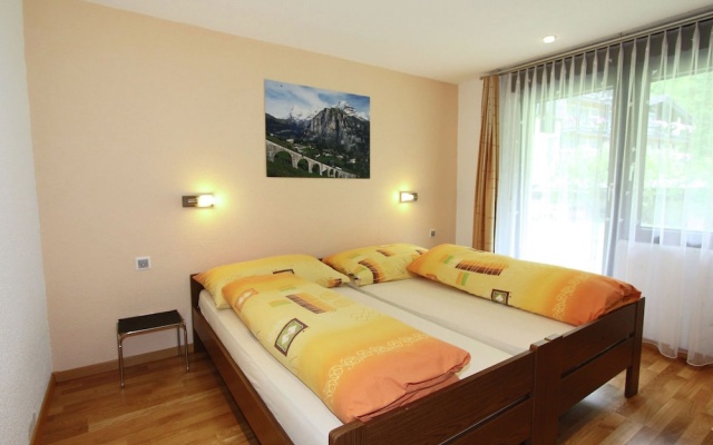 Saas Almagell - With Three and Four Thousand Metre Peaks in the Background – Guest Rooms – Saas Almagell