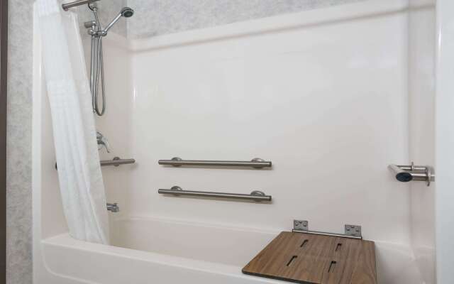 Days Inn by Wyndham Fargo/Casselton